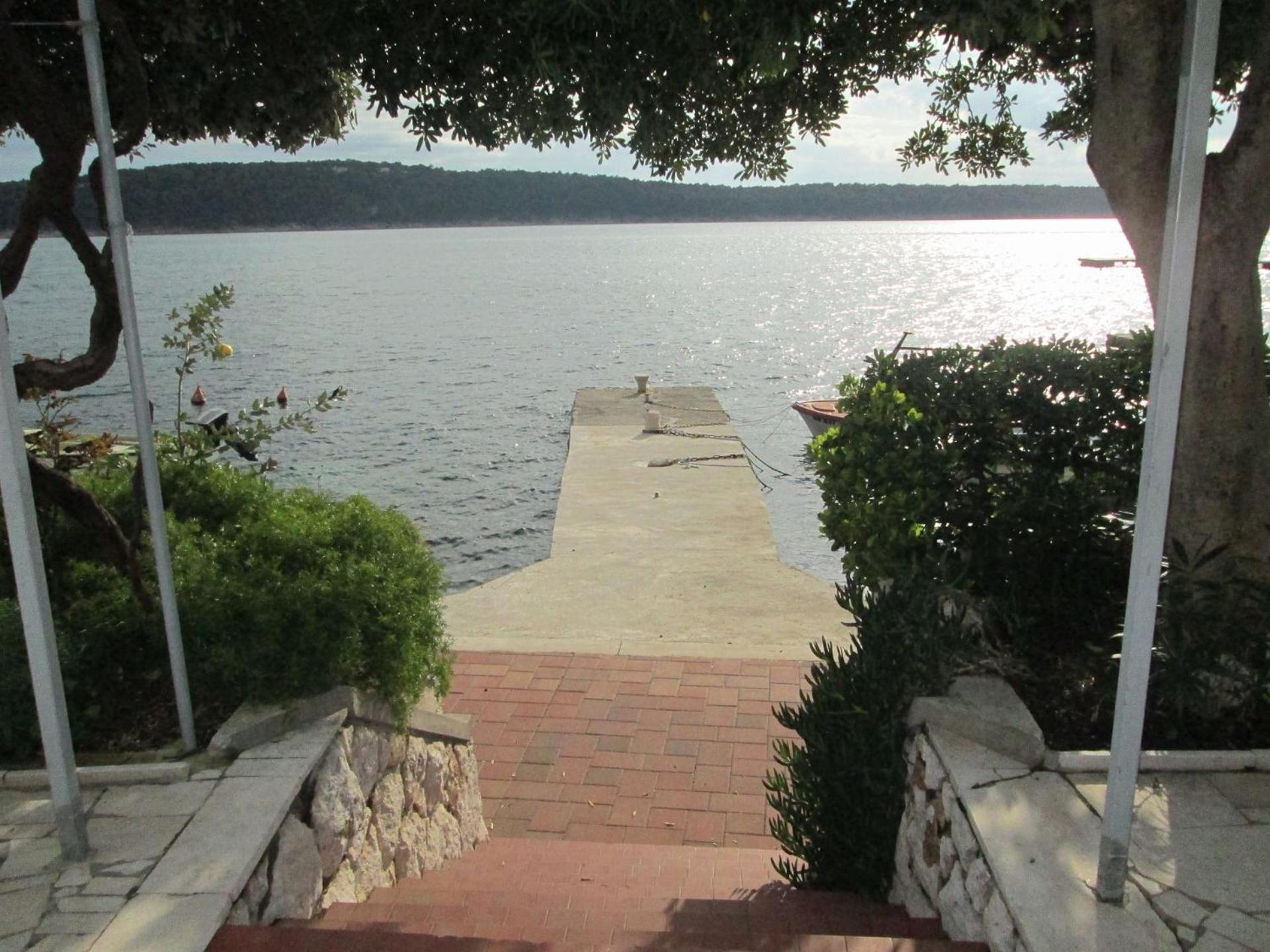 Apartments Petar - 6M From The Sea Barbat na Rabu Exterior foto
